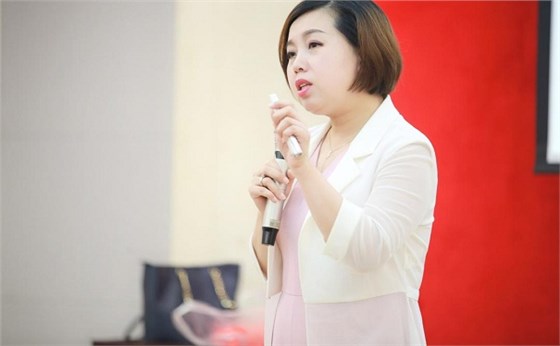 单仁川渝区总经理申旭燕女士 单仁川渝区总经理申旭燕女士