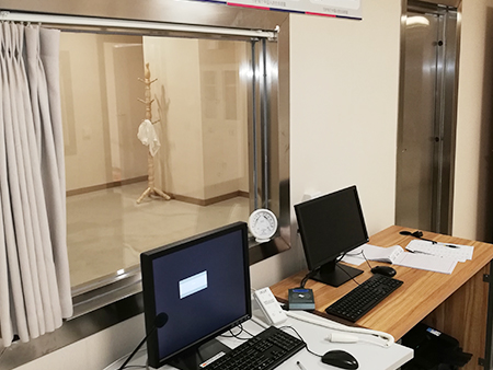 防辐射铅玻璃安装